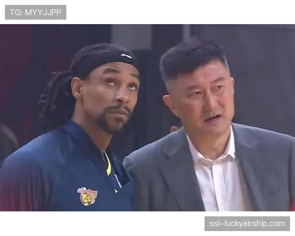 杜锋谈萨林杰状态：球队最缺护框五号位，外援调整迫在眉睫